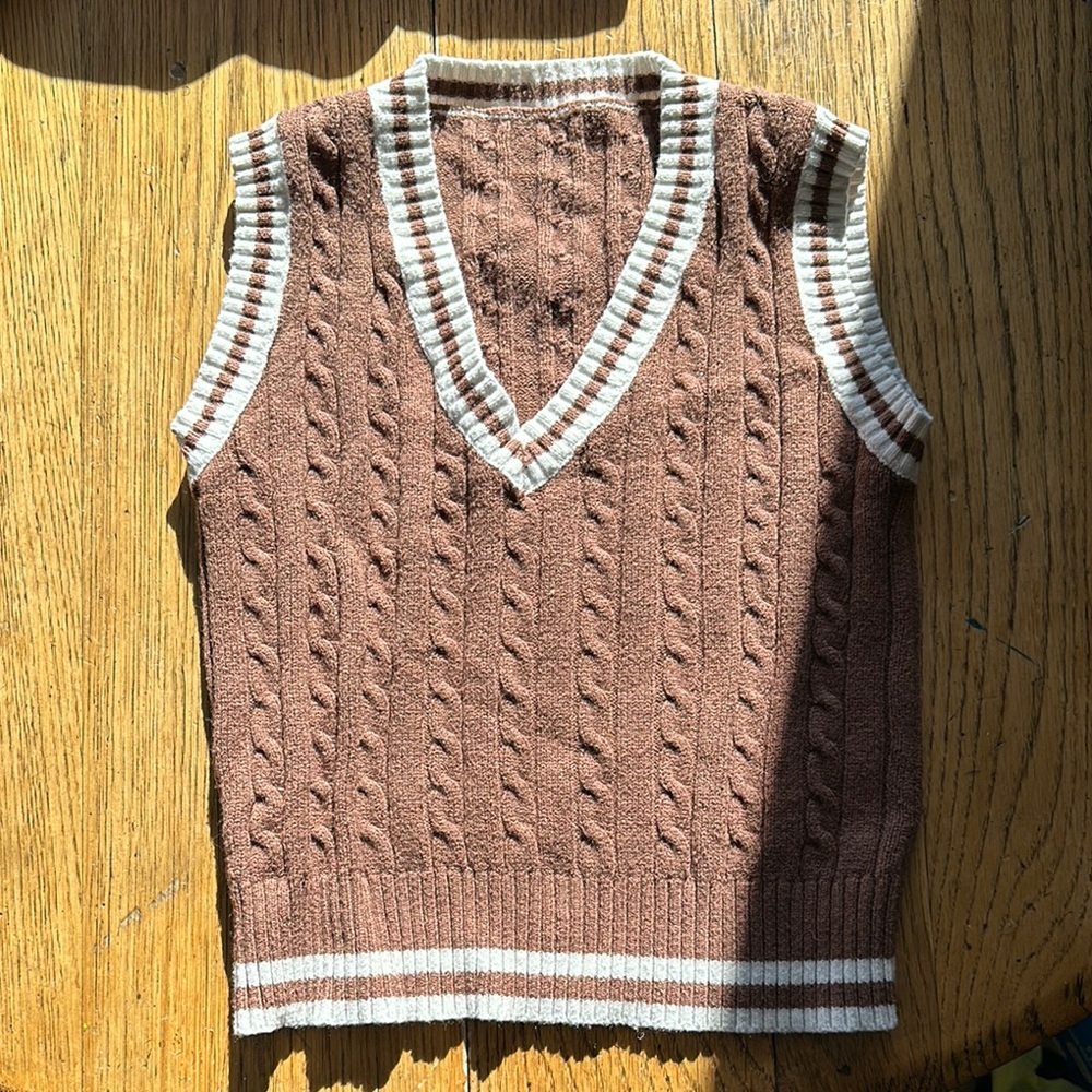 Brown Cable Knit Sleeveless Sweater Vest